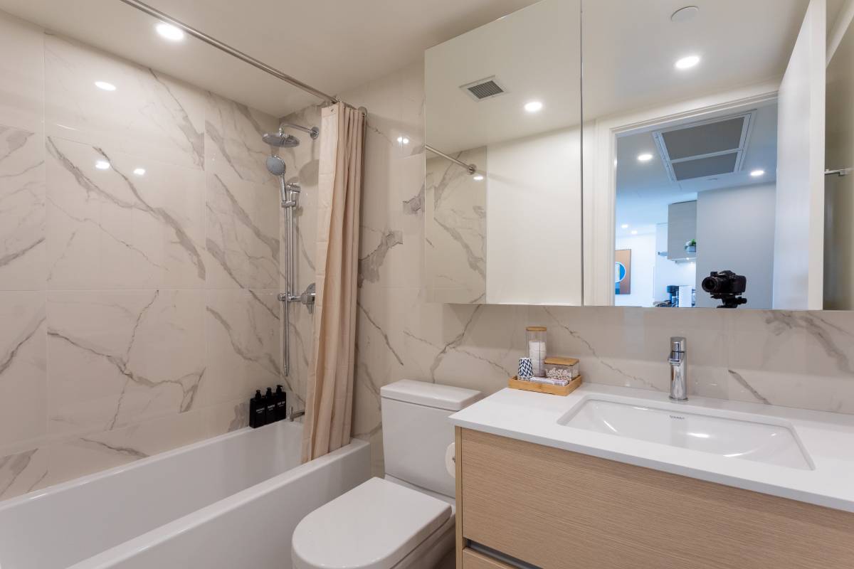 3900 CAD in West Vancouver — photo 21
