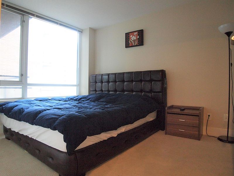 Vancouver Condominimum for rent - 2 Bedrooms — photo 5