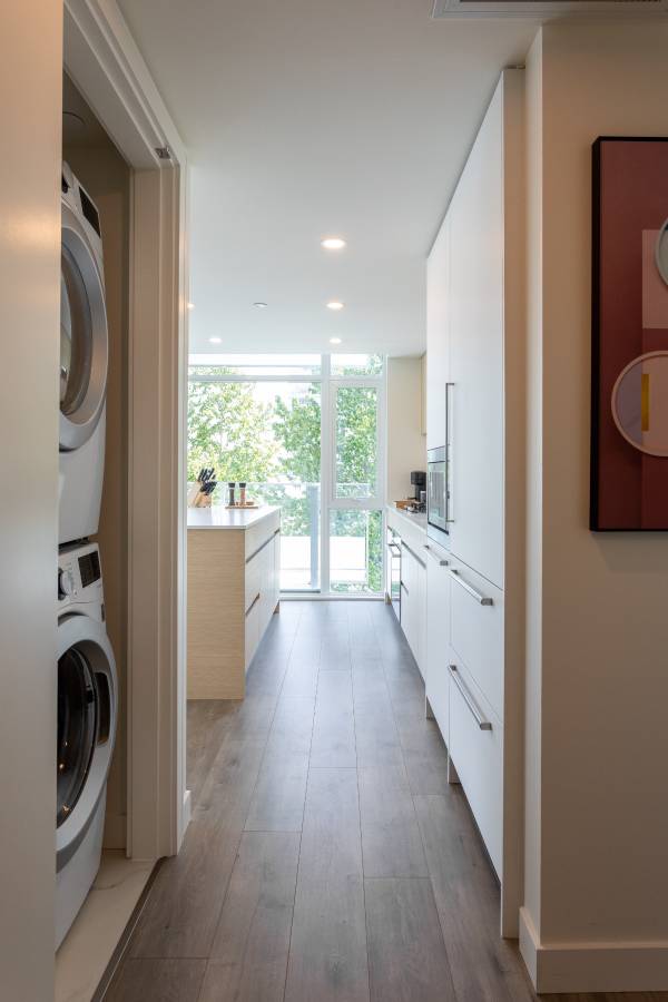 3700 CAD in West Vancouver — photo 17