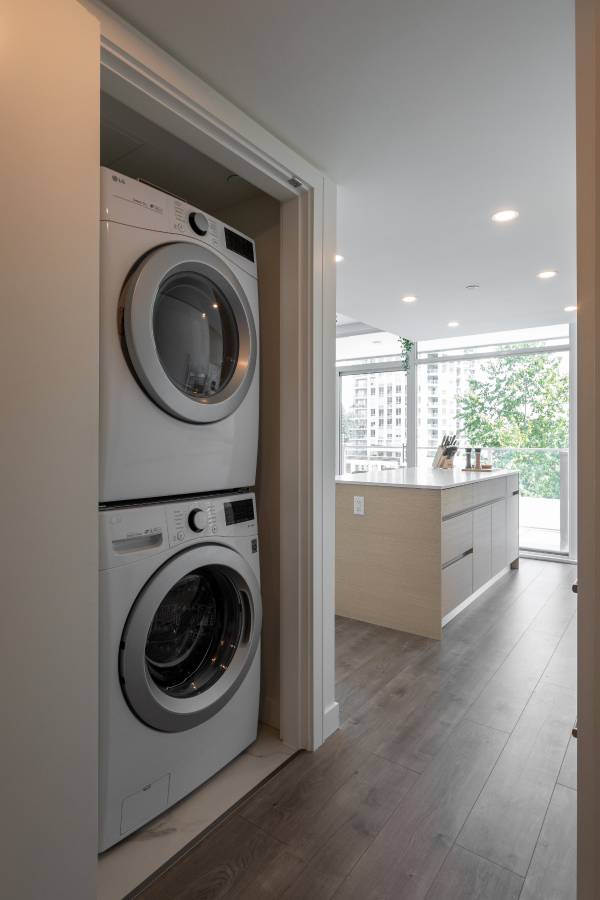 3700 CAD in West Vancouver — photo 16