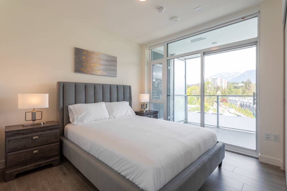 3700 CAD in West Vancouver — photo 24