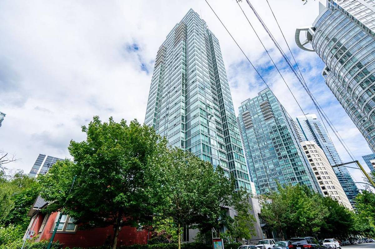 3500 CAD in Vancouver — photo 23