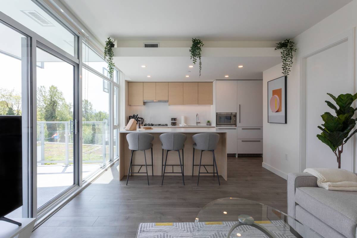 3700 CAD in West Vancouver — photo 4