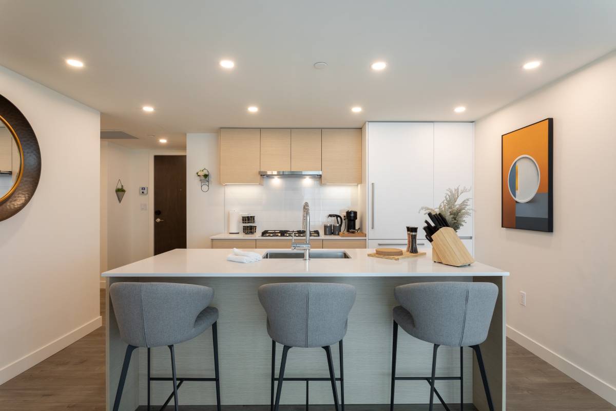 3900 CAD in West Vancouver — photo 6