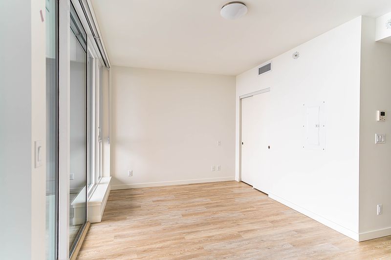 New Westminster Apartment for rent - 0 Bedrooms — photo 18