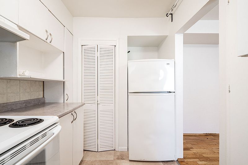 Vancouver Apartment for rent - 2 Bedrooms — photo 13