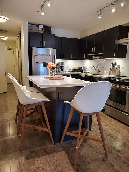 New Westminster Condominimum for rent - 2 Bedrooms — photo 2