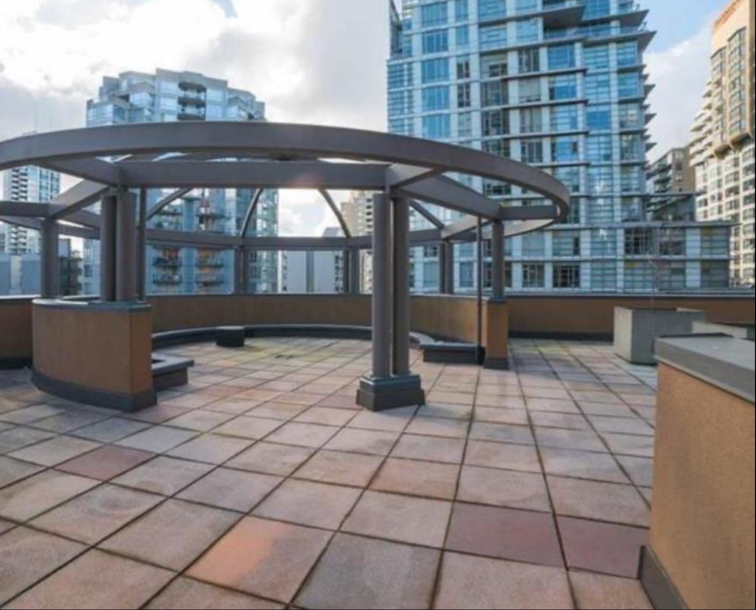 1189 Howe St, Vancouver, BC | 1BD + Den / 1 BA | Downtown Vancouver — photo 16