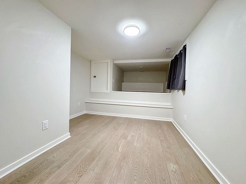 Vancouver Apartment for rent - 2 Bedrooms — photo 3