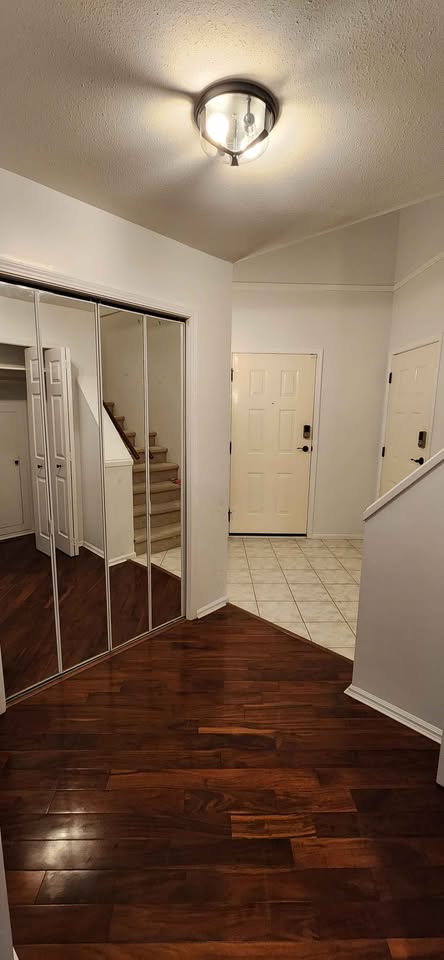 Spacious 2 Bed Townhouse for Rent in Surrey — photo 4