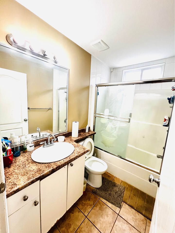 Cozy 2-Bedroom Basement Suite in Surrey — photo 8