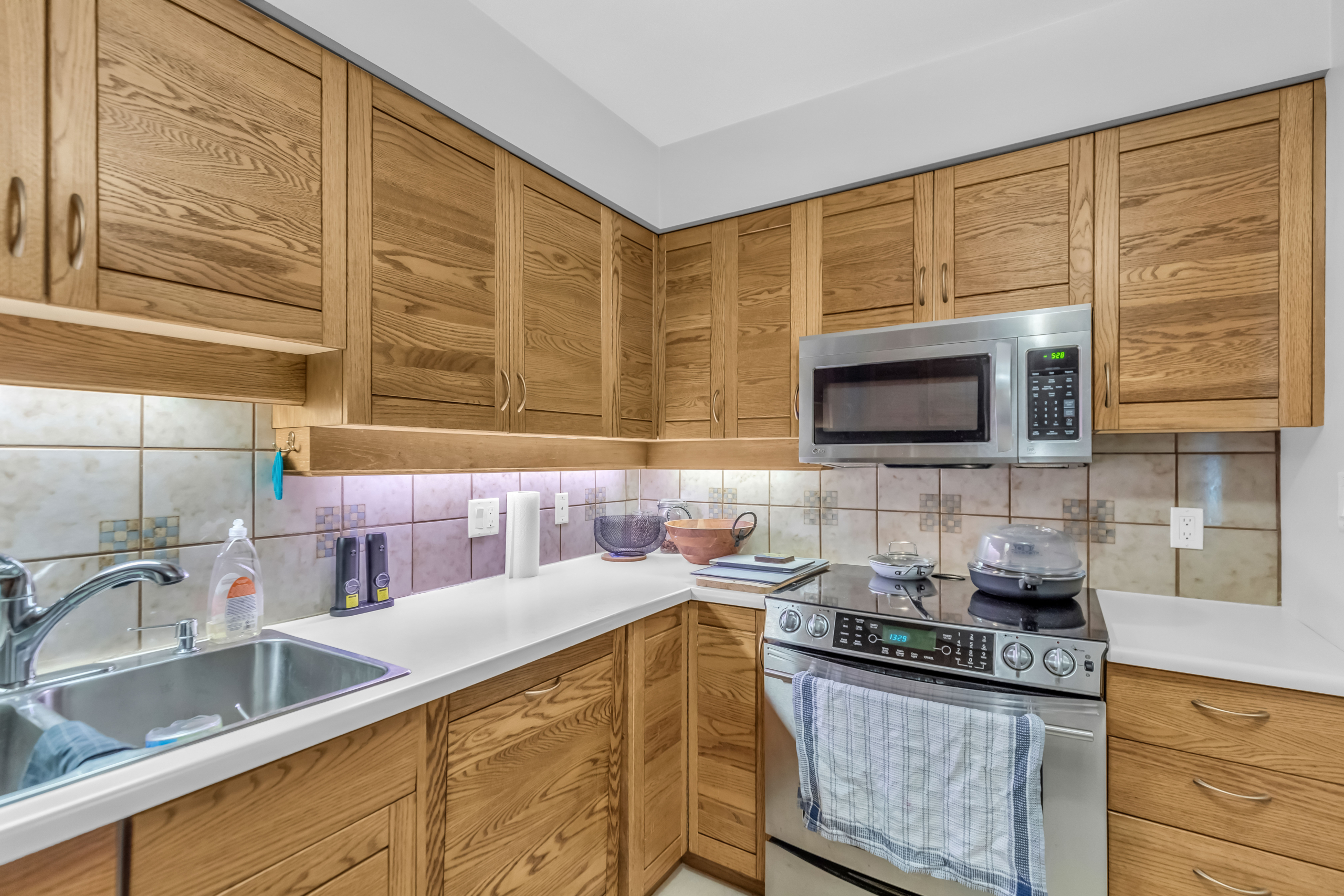 3000 CAD in Vancouver — photo 9