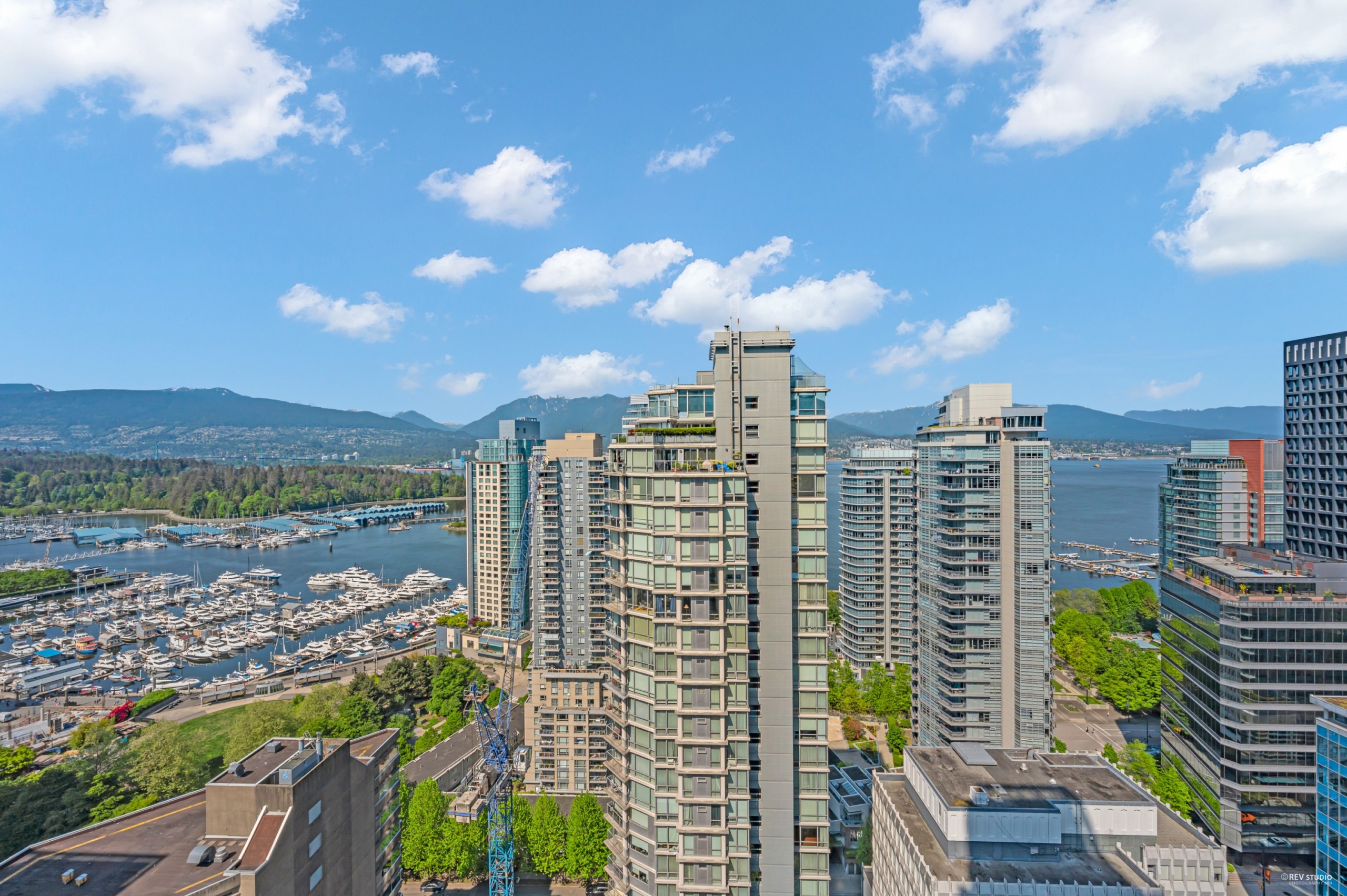 6300 CAD in Vancouver — photo 4