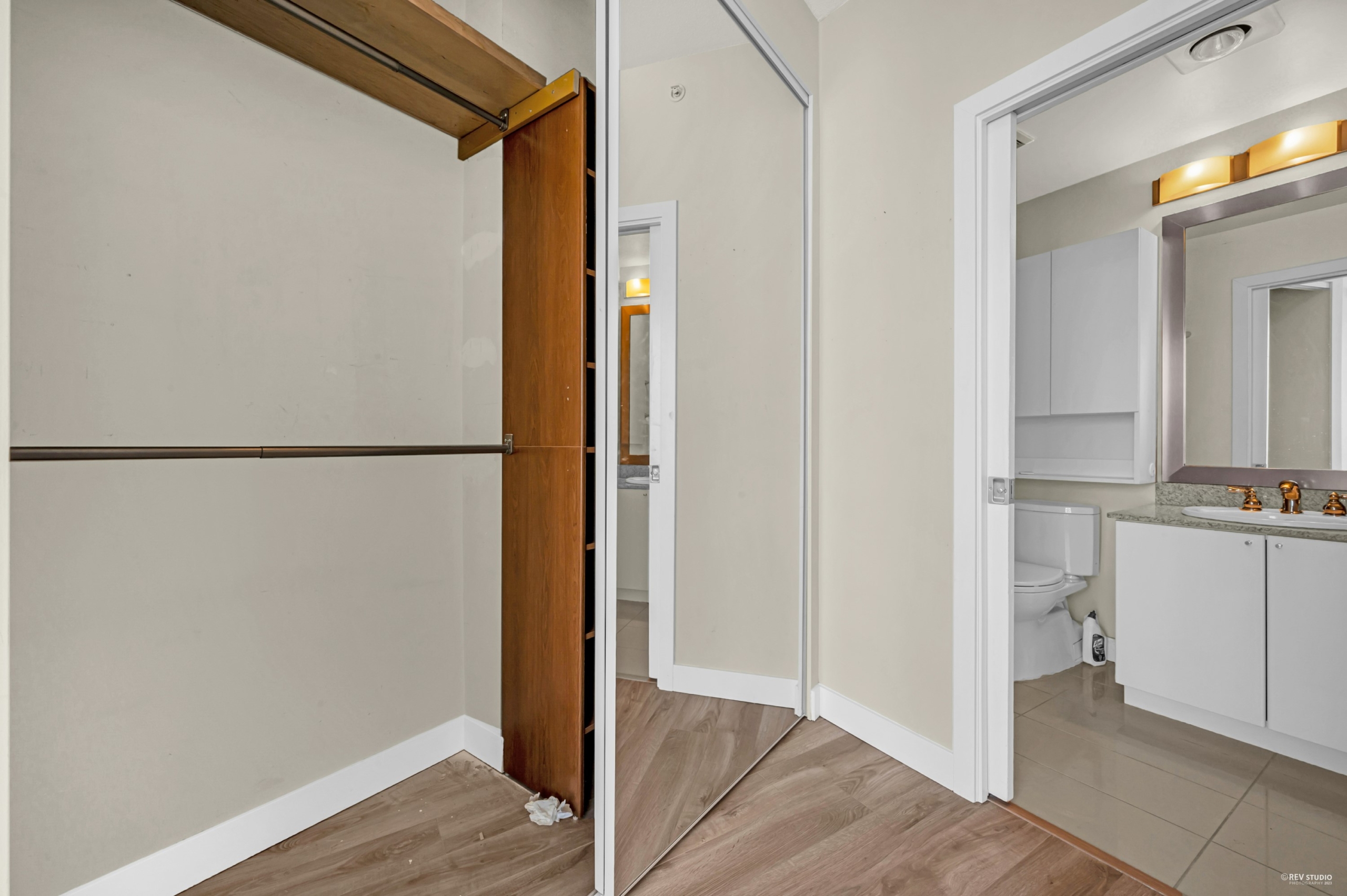 6300 CAD in Vancouver — photo 12