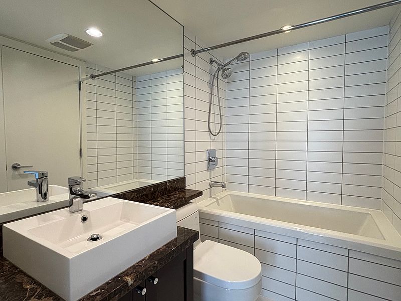 Vancouver Apartment for rent - 2 Bedrooms — photo 9