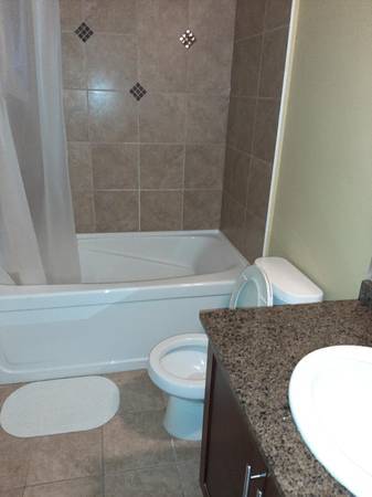 Nice suite in a townhouse in Metrotown area in Burnaby — photo 4