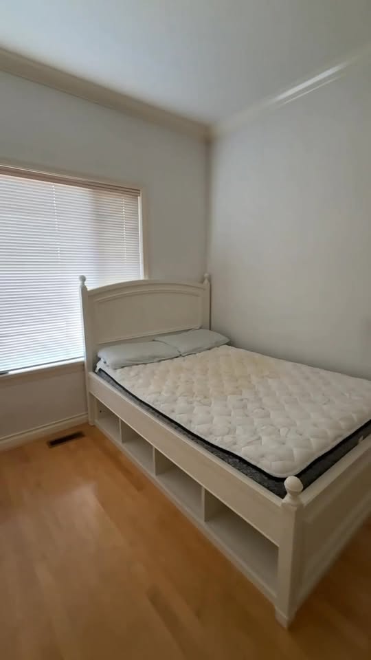 Cozy Bedroom for Rent in Vancouver - CA$1100/month — photo 2