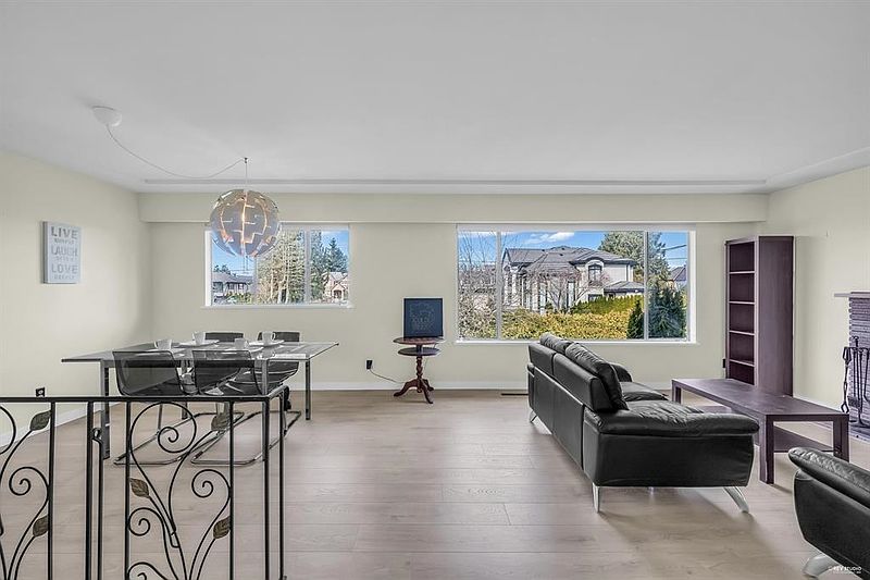 Richmond House for rent - 3 Bedrooms — photo 8