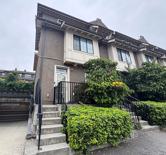 Vancouver Townhouse for rent - 3 Bedrooms — photo 20