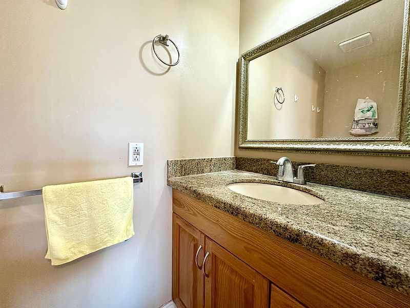 Burnaby Condominimum for rent - 2 Bedrooms — photo 10
