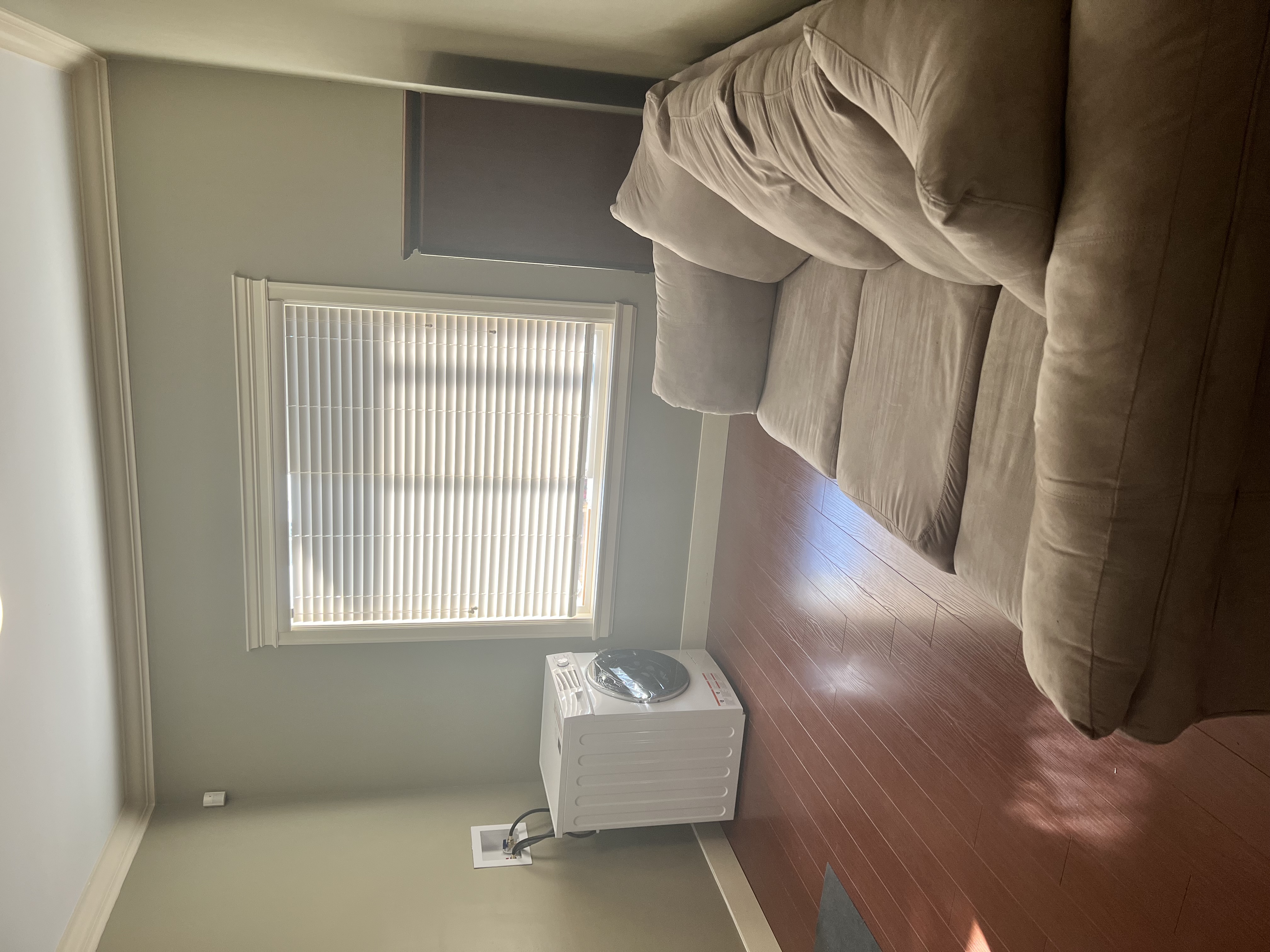 Private ground level 1 bedroom 1 bath in Burnaby — photo 6