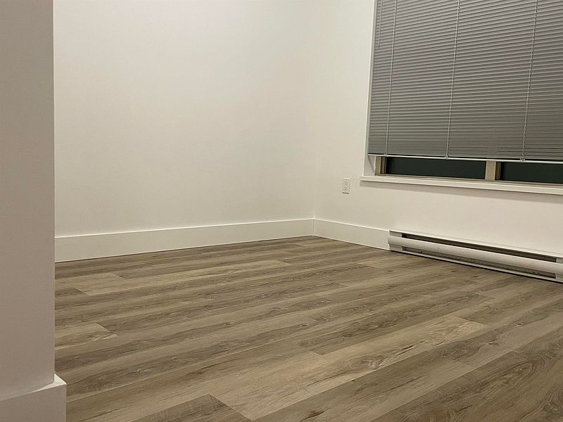 Surrey Apartment for rent - 2 Bedrooms — photo 8