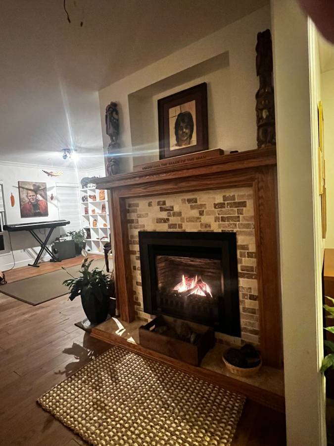 Private Room for Rent in Surrey Bungalow — photo 5