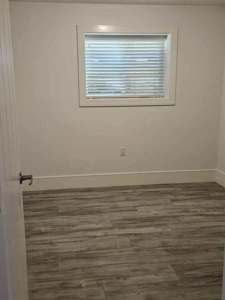Charming 2-Bedroom Basement Suite in White Rock — photo 7