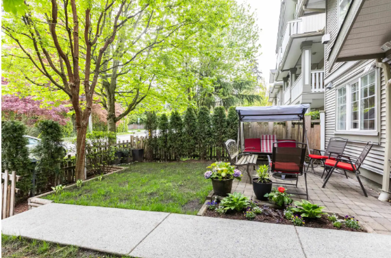 2733 Parkway Dr, South Surrey | 4BD / 3BA | Townhouse — photo 2