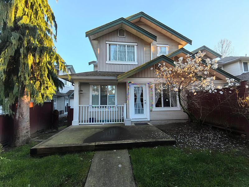 Surrey Townhouse for rent - 5 Bedrooms — photo 21