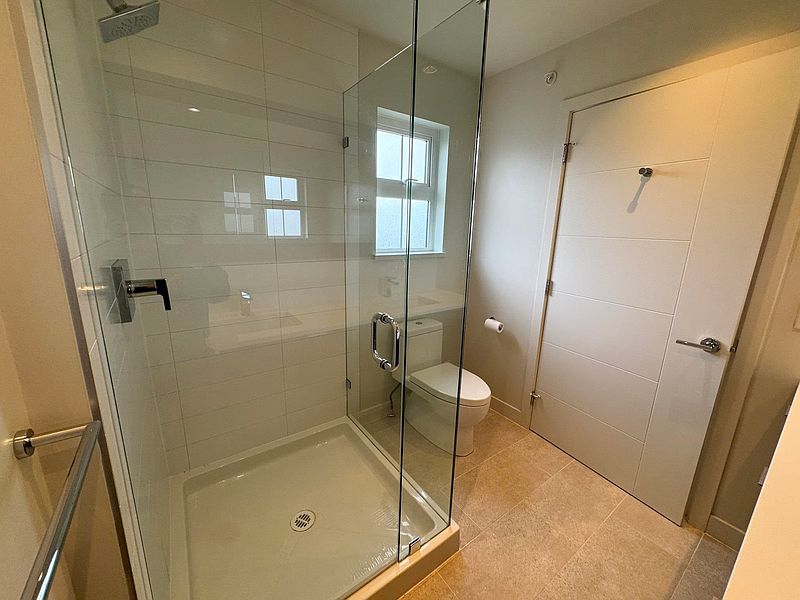 Vancouver Townhouse for rent - 3 Bedrooms — photo 16
