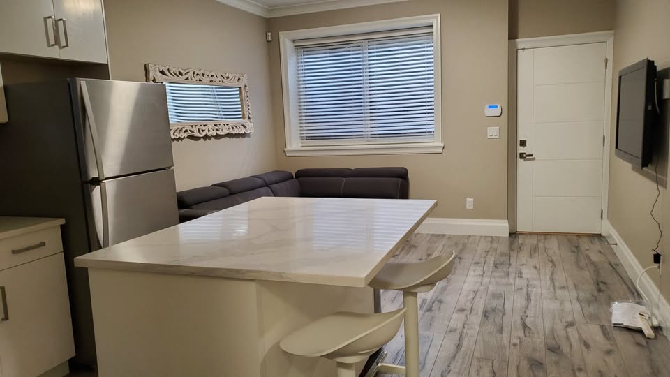 Charming 1 Bed Apartment in Surrey — photo 6