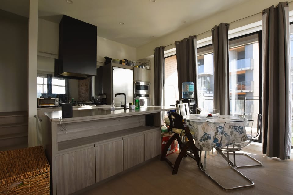 Spacious 2 Bed, 2 Bath Apartment for Rent in New Westminster — photo 7