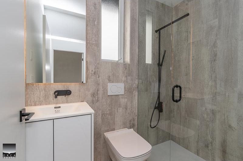 Vancouver House for rent - 2 Bedrooms — photo 13