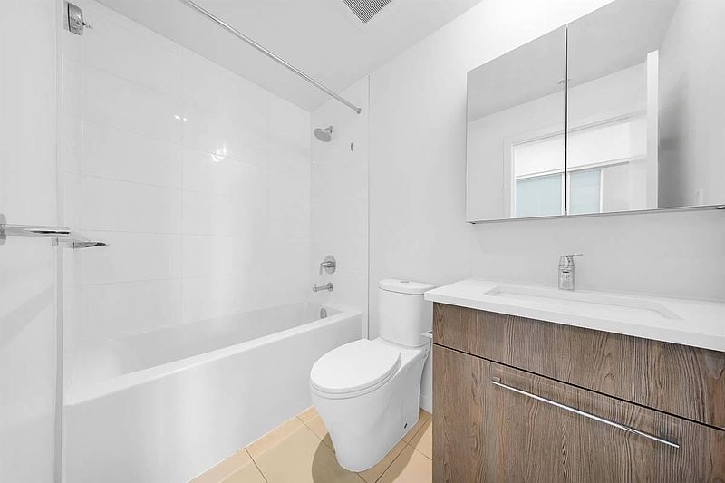 Coquitlam Condominimum for rent - 1 Bedroom — photo 2