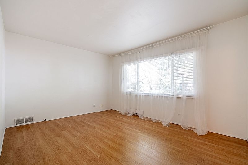Vancouver Apartment for rent - 2 Bedrooms — photo 14