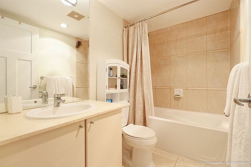 Vancouver Apartment for rent - 2 Bedrooms — photo 11