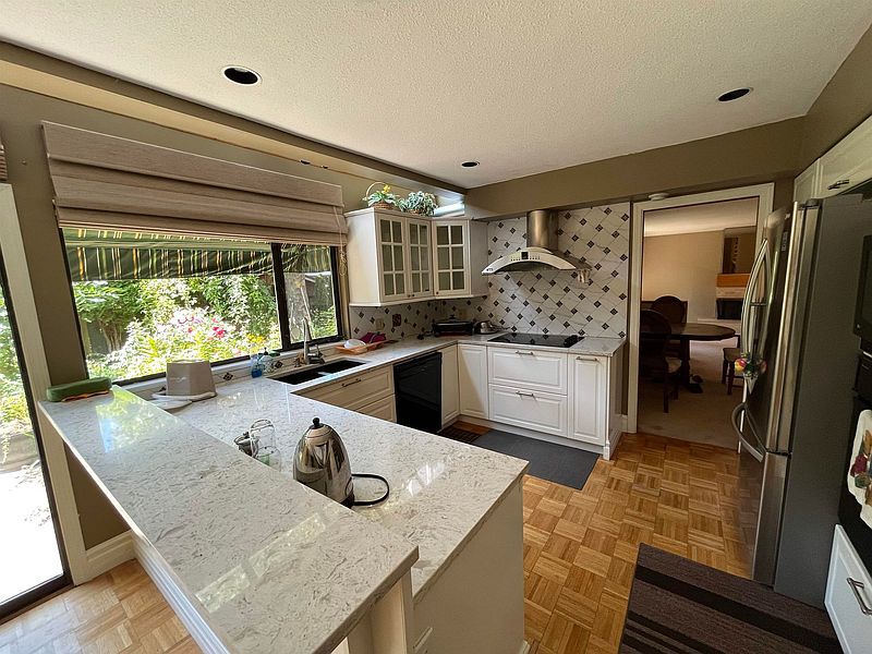 Richmond House for rent - 4 Bedrooms — photo 7