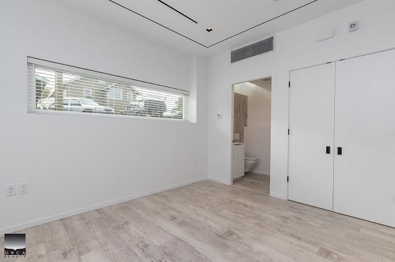 Vancouver House for rent - 2 Bedrooms — photo 9