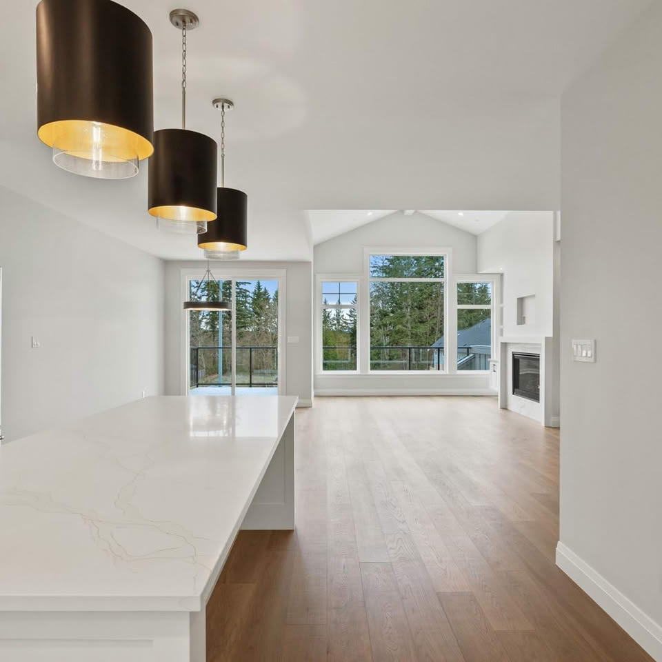 Renovated 2 Bed Apartment for Rent in North Van in North Vancouver — photo 12