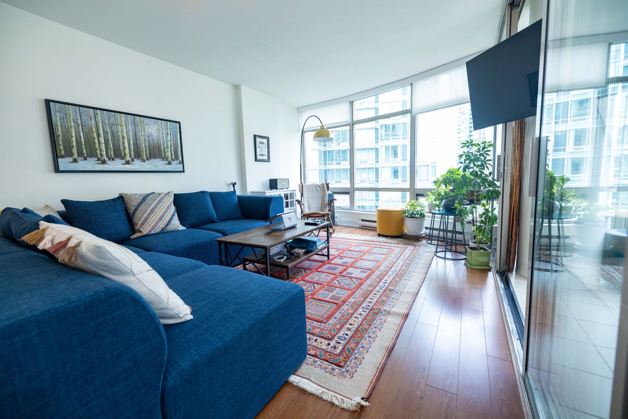 4200 CAD in Vancouver — photo 3