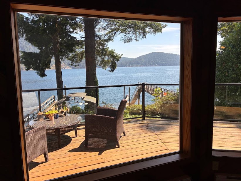 326 Sasamat Ln, North Vancouver | 3BD/2BA | Waterfront Home — photo 10