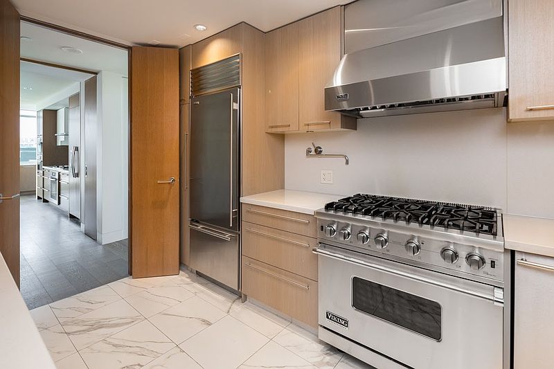 Vancouver Apartment for rent - 3 Bedrooms — photo 36