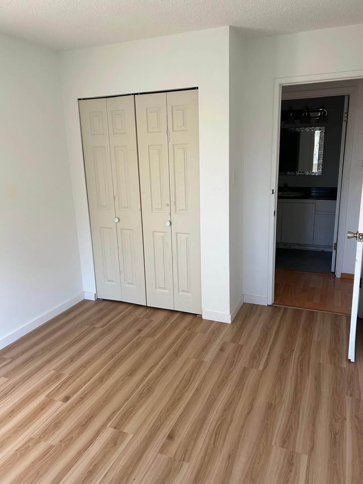 Top Half of 3 Bed House in Surrey - $3000/Month — photo 4