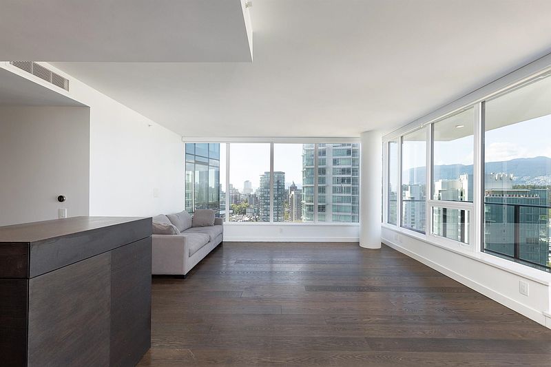 Vancouver Condominimum for rent - 3 Bedrooms in Vancouver