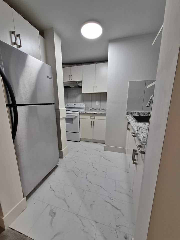 2 Beds 1 Bath House for Rent in Surrey in Surrey