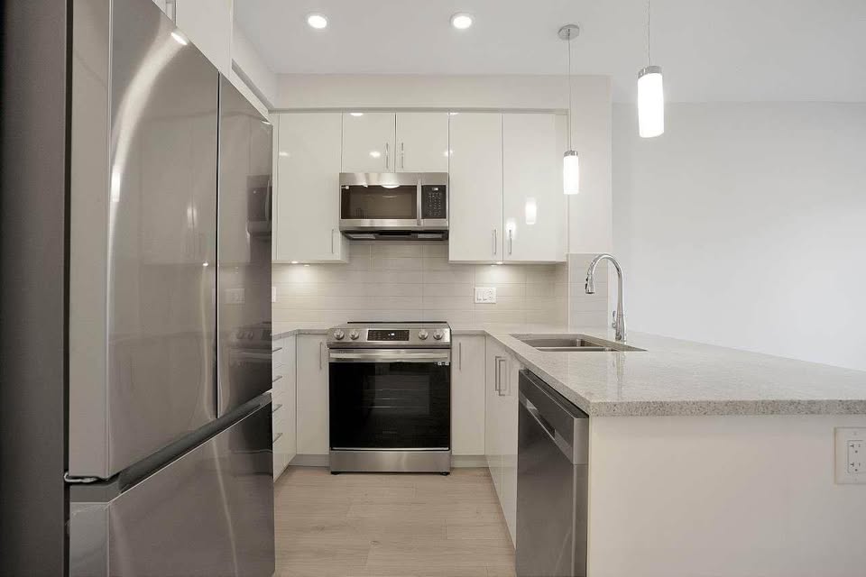 Modern 1 Bed Apartment for Rent in Mission — photo 6