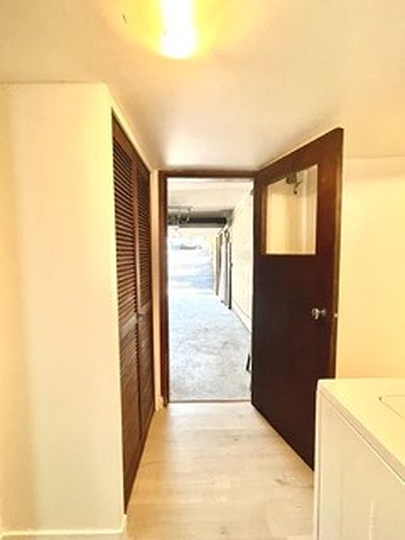 Burnaby Apartment for rent - 3 Bedrooms — photo 11