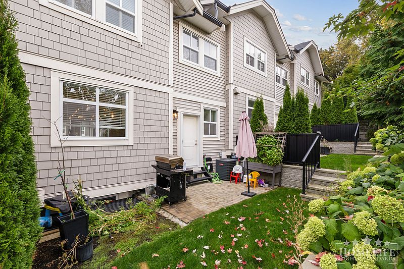 Surrey Townhouse for rent - 3 Bedrooms — photo 17