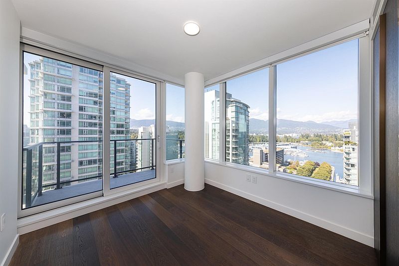Vancouver Condominimum for rent - 3 Bedrooms — photo 8